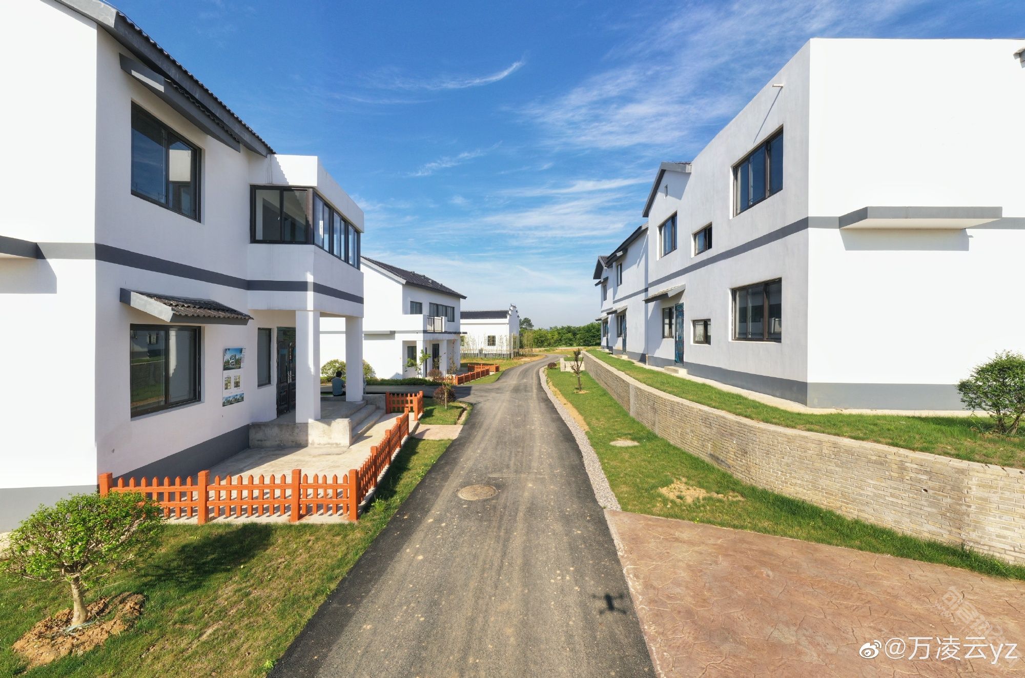 不比城里差估计9月份咱就能住进来啦